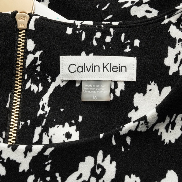 Calvin Klein |  Knit Printed Floral A-Line Dress - Picture 4 of 14